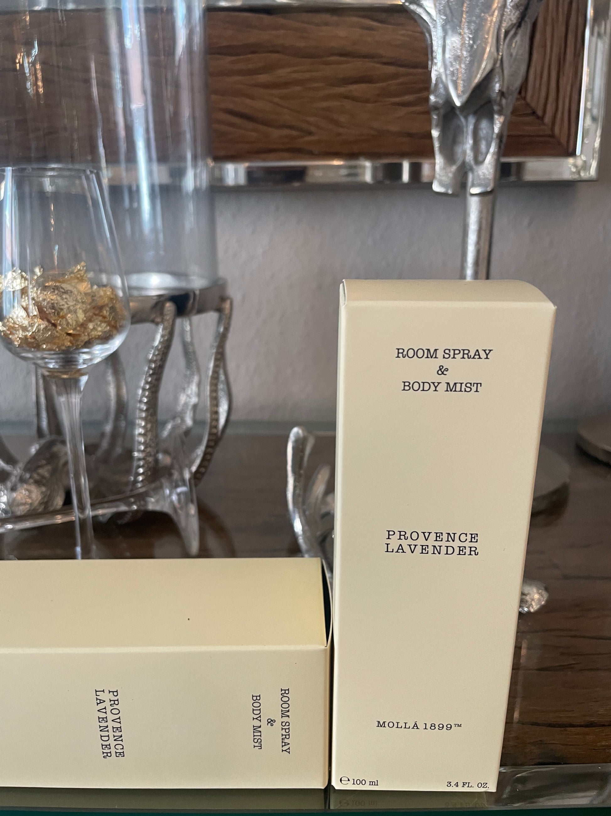 Stilvoller Glasflakon mit Lavendelduft – 100 ml Körperspray & Raumduft“