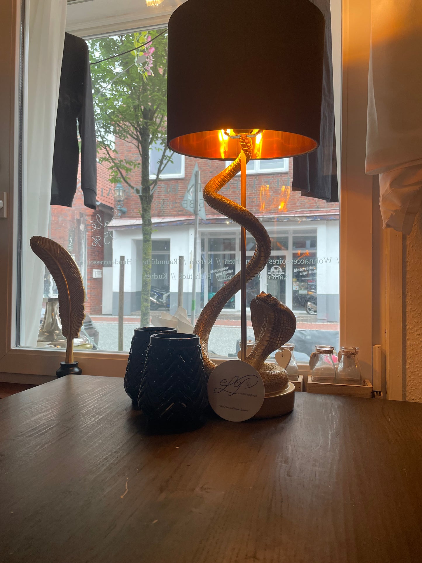Design-Tischlampe „GOLDEN COBRA“ - Deko Café Living Provence