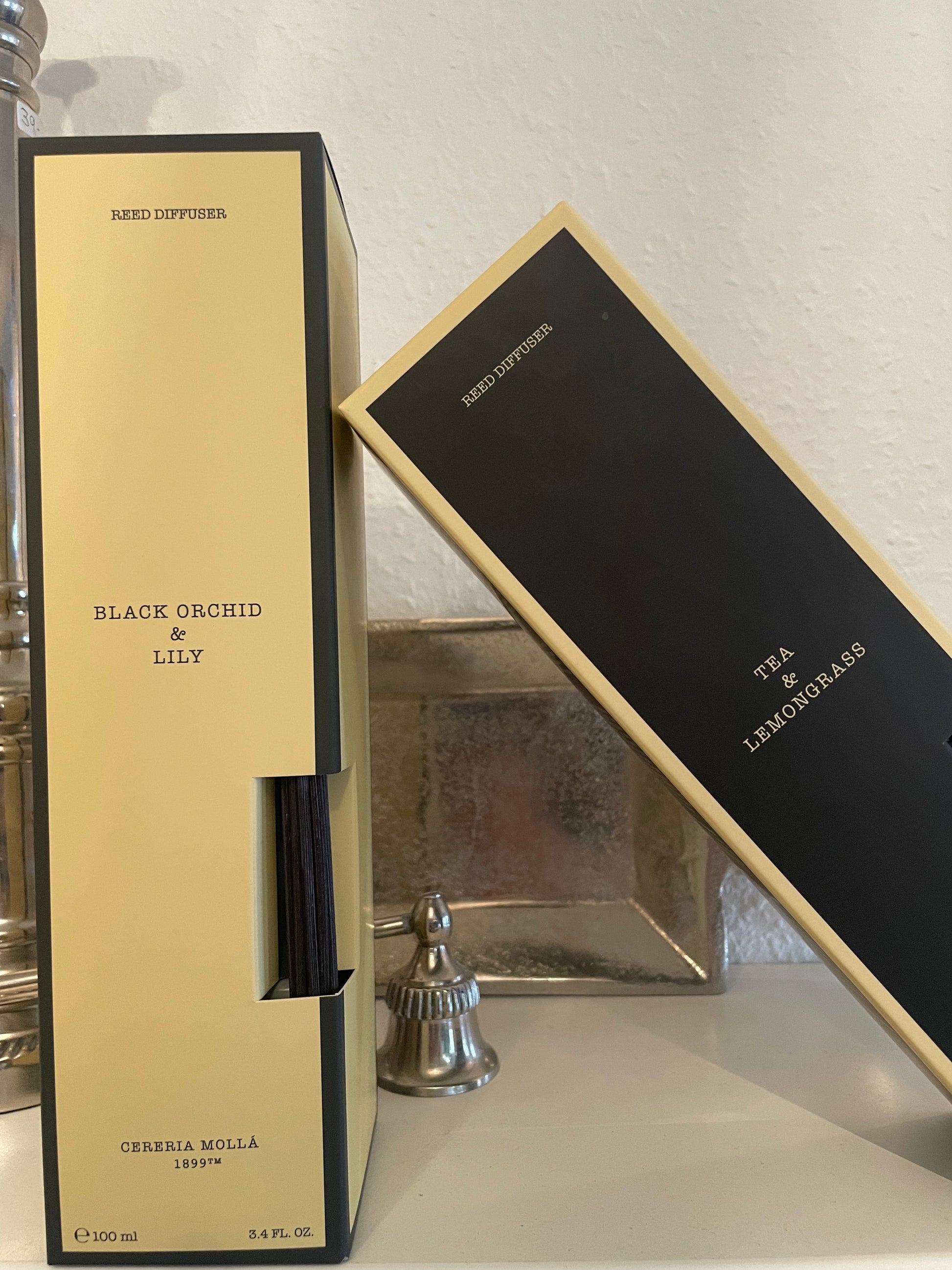 Raumduft „Black Orchid & Lily“ von Cereria Mollá - Deko Café Living Provence 